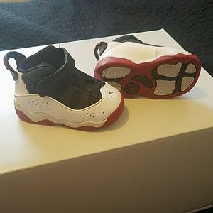 Baby shoes